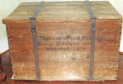 Chest, rescanned2.jpg (149422 bytes)